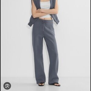 Aritzia Perfect Banded Sweatpants in Vintage Navy